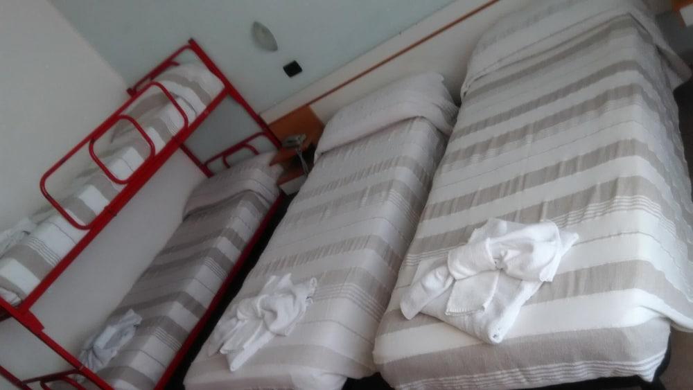 Hotel Marilonda Rimini Buitenkant foto