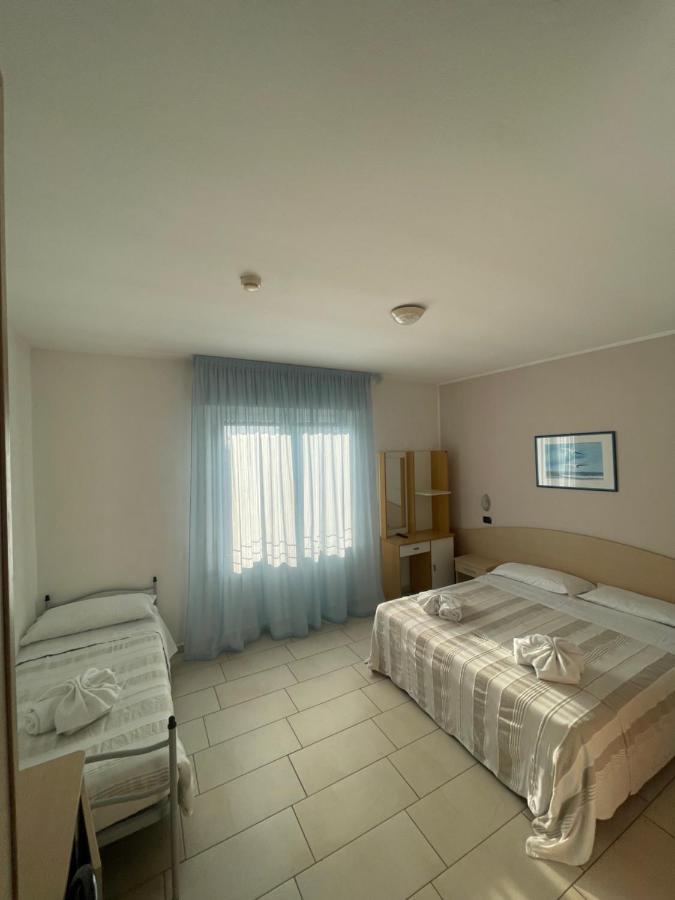 Hotel Marilonda Rimini Buitenkant foto
