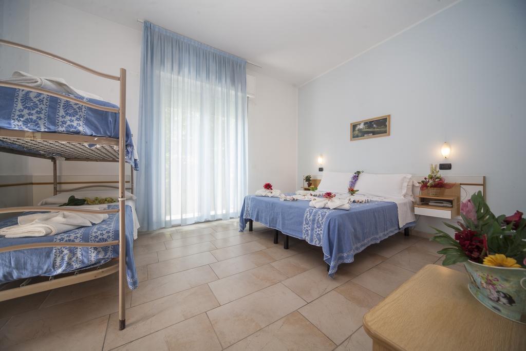 Hotel Marilonda Rimini Buitenkant foto